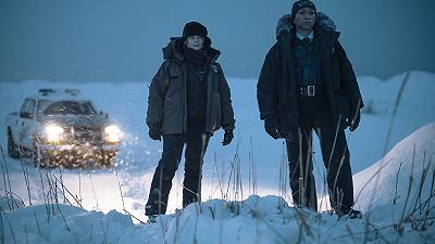 True Detective Night Country, la recensione della quarta stagione della serie: quando il crime diventa horror e si congela