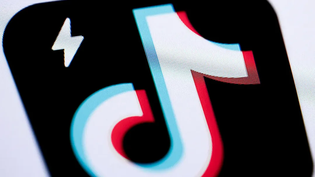 L’UE minaccia di sospendere il programma di ricompense di TikTok Lite