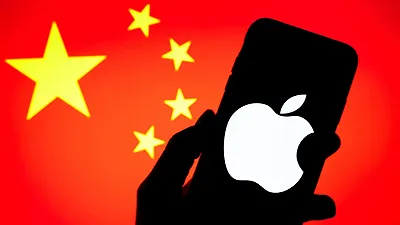 Apple rimuove WhatsApp e Threads dall’App Store cinese: si intensifica la stretta governativa