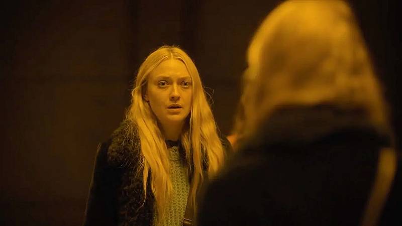 the-watchers-dakota-fanning.jpg