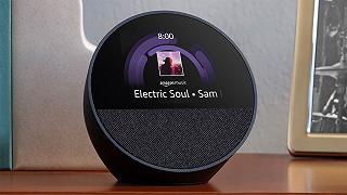 Il nuovo Echo Spot di Amazon ha un piccolo display