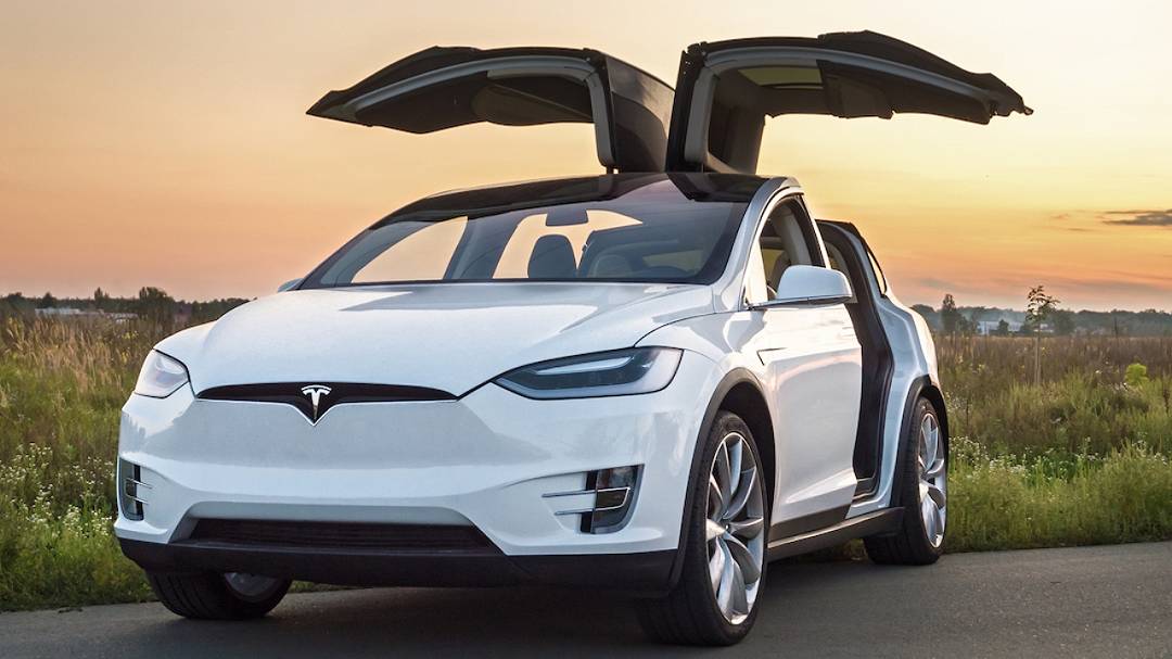Tesla avvia i primi robotaxi senza supervisione ad Austin