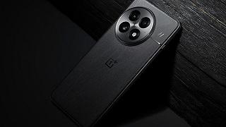 Il OnePlus 13 non ha più segreti: un leak svela il design definitivo