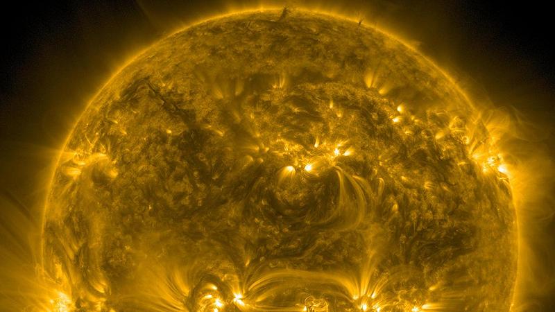 la navicella spaziale volerà nell'atmosfera esterna del Sole