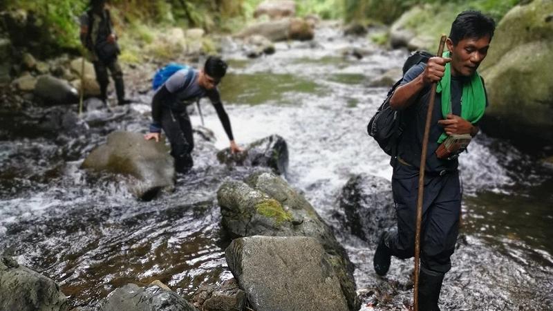 spedizione nella foresta pluviale filippina