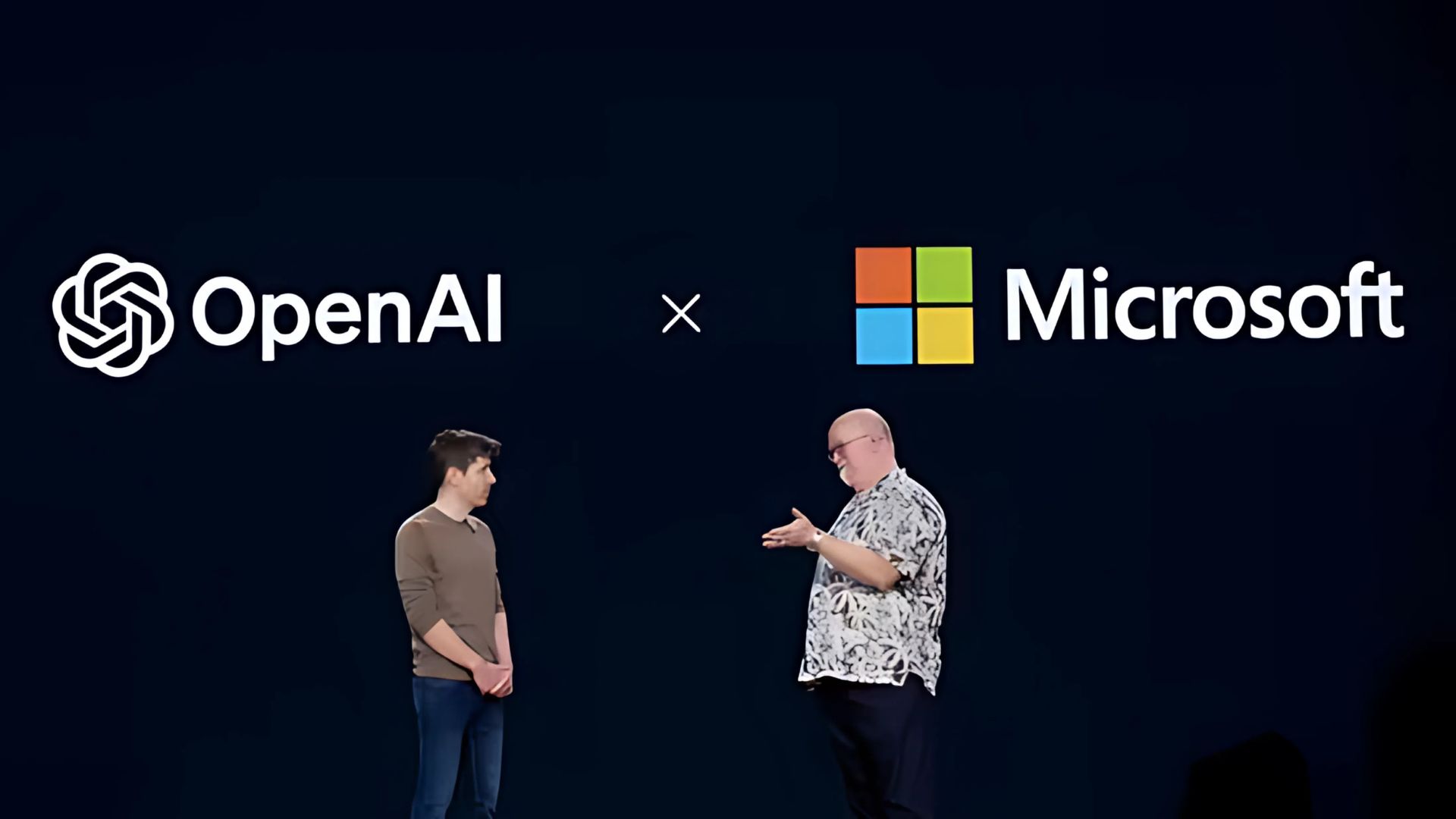 Microsoft perde l’esclusiva su OpenAI: le azioni di Oracle salgono alle stelle