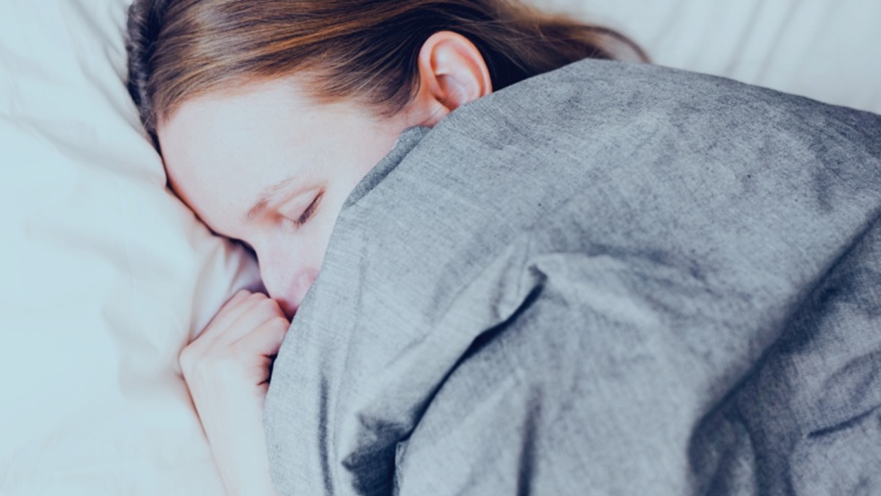 Stanford rivoluziona la medicina del sonno: l’IA trova indizi nascosti su oltre 100 patologie