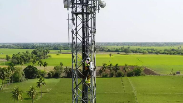 Google sfida Starlink: internet grazie ai laser terresti, non dai satelliti