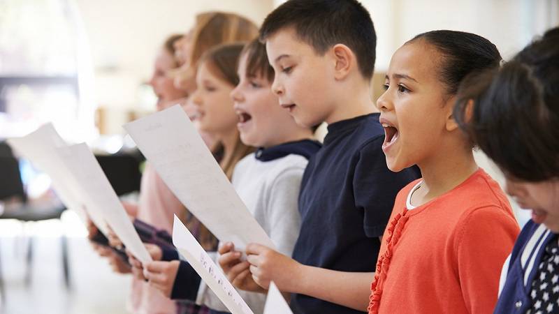 lezioni di canto ai bambini