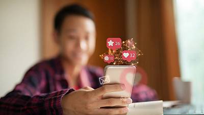Cresce l’uso dei social network in Italia, ma gli influencer sono in crisi