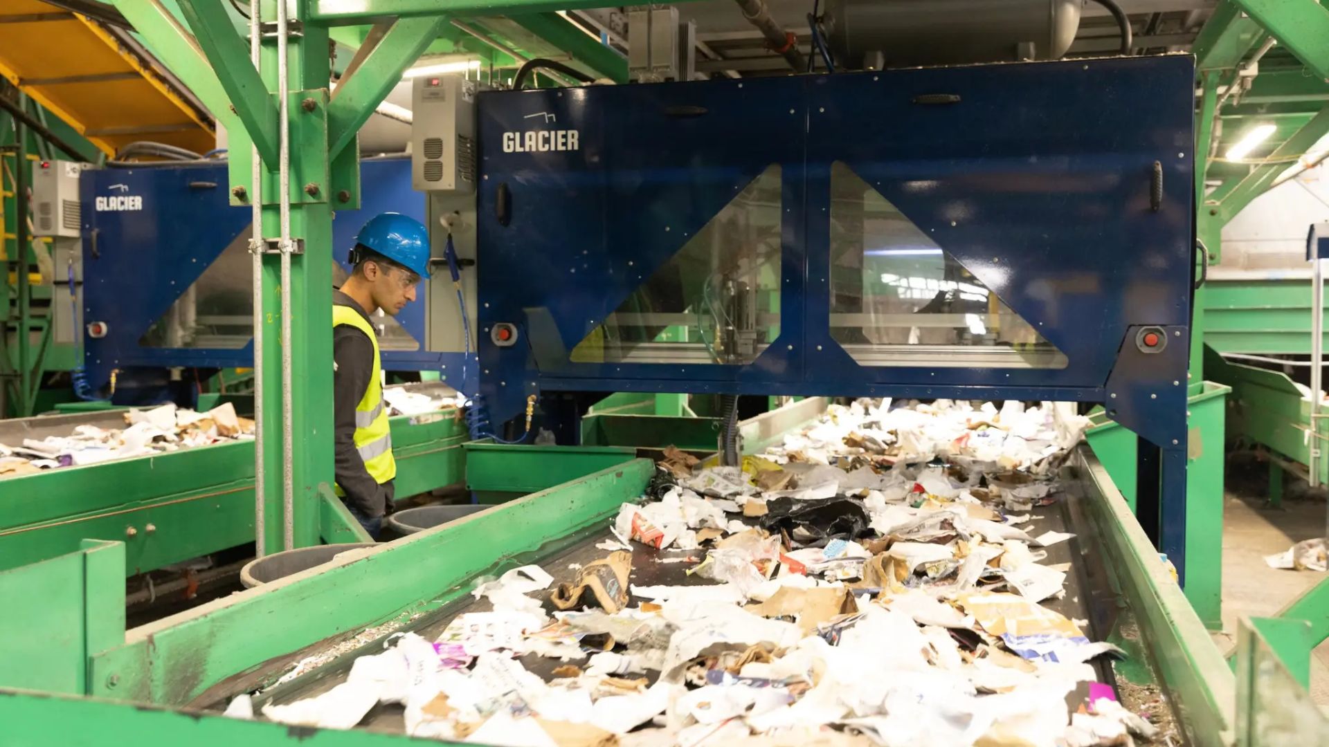 Glacier: i robot intelligenti finanziati da Amazon che rivoluzionano il riciclo dei rifiuti