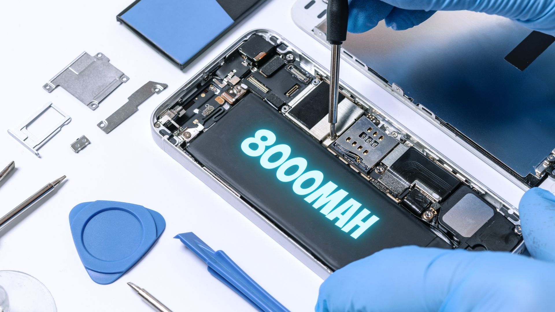 Honor prepara una nuova gamma di smartphone con batterie giganti: in arrivo un modello da 8.000 mAh