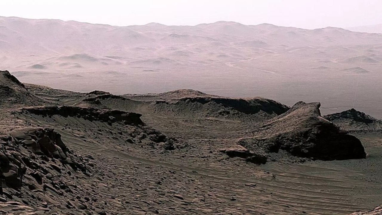 Il rover Curiosity su Marte svela un segreto nascosto nel cratere Gale