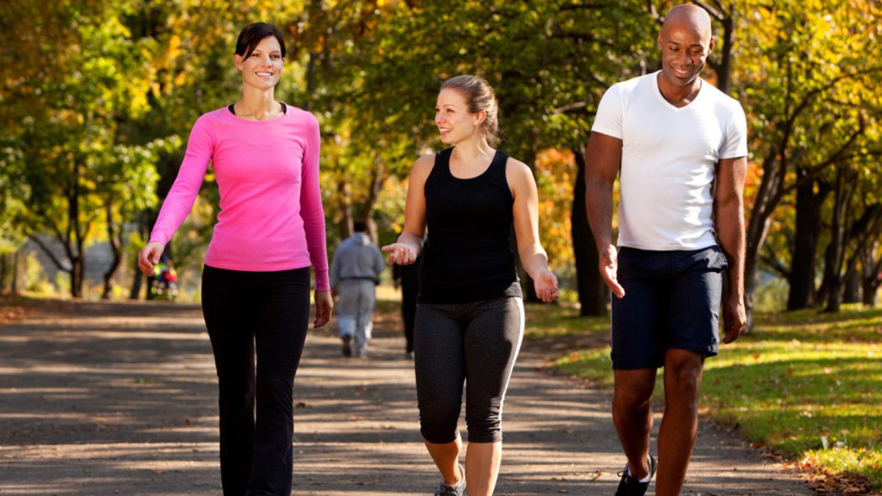 Il tuo modo di camminare potrebbe influenzare la tua salute più di quanto pensi