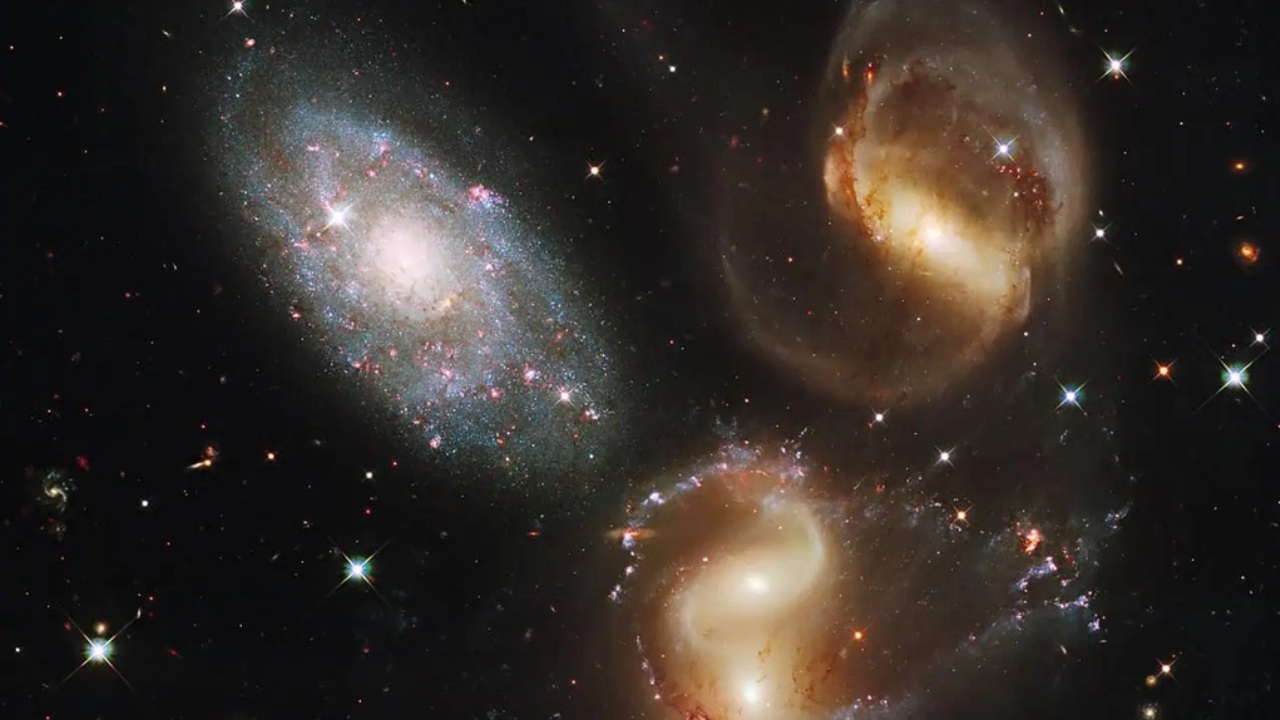 Collisioni galattiche a velocità estreme: il mistero del Quintetto di Stephan