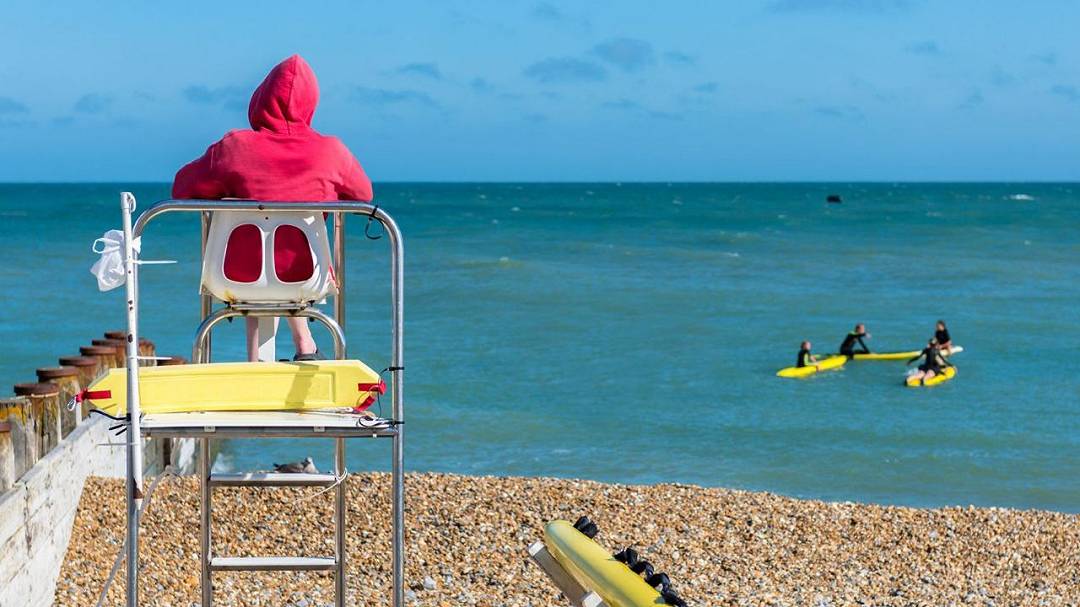 Temperatura del mare in aumento: cresce la preoccupazione per l’impatto ambientale