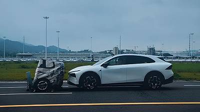 Il SUV Xpeng G7 fissa un nuovo standard nei test AEB ad alta velocità