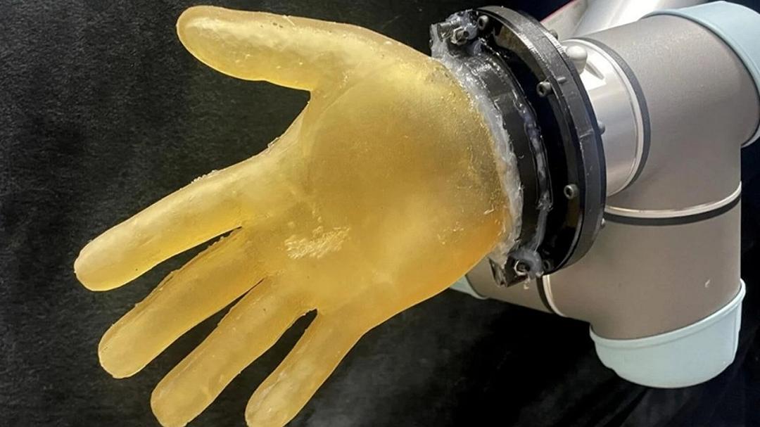 Pelle robotica all’avanguardia: il futuro del tocco artificiale