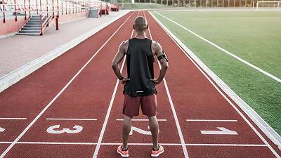 Affrontare le avversità nello sport: una nuova prospettiva sulla resilienza degli atleti