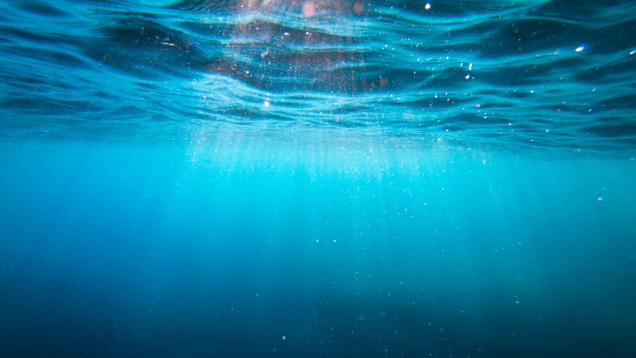 Intelligenza artificiale e oceani: un nuovo modello svela ciò che i satelliti non mostrano