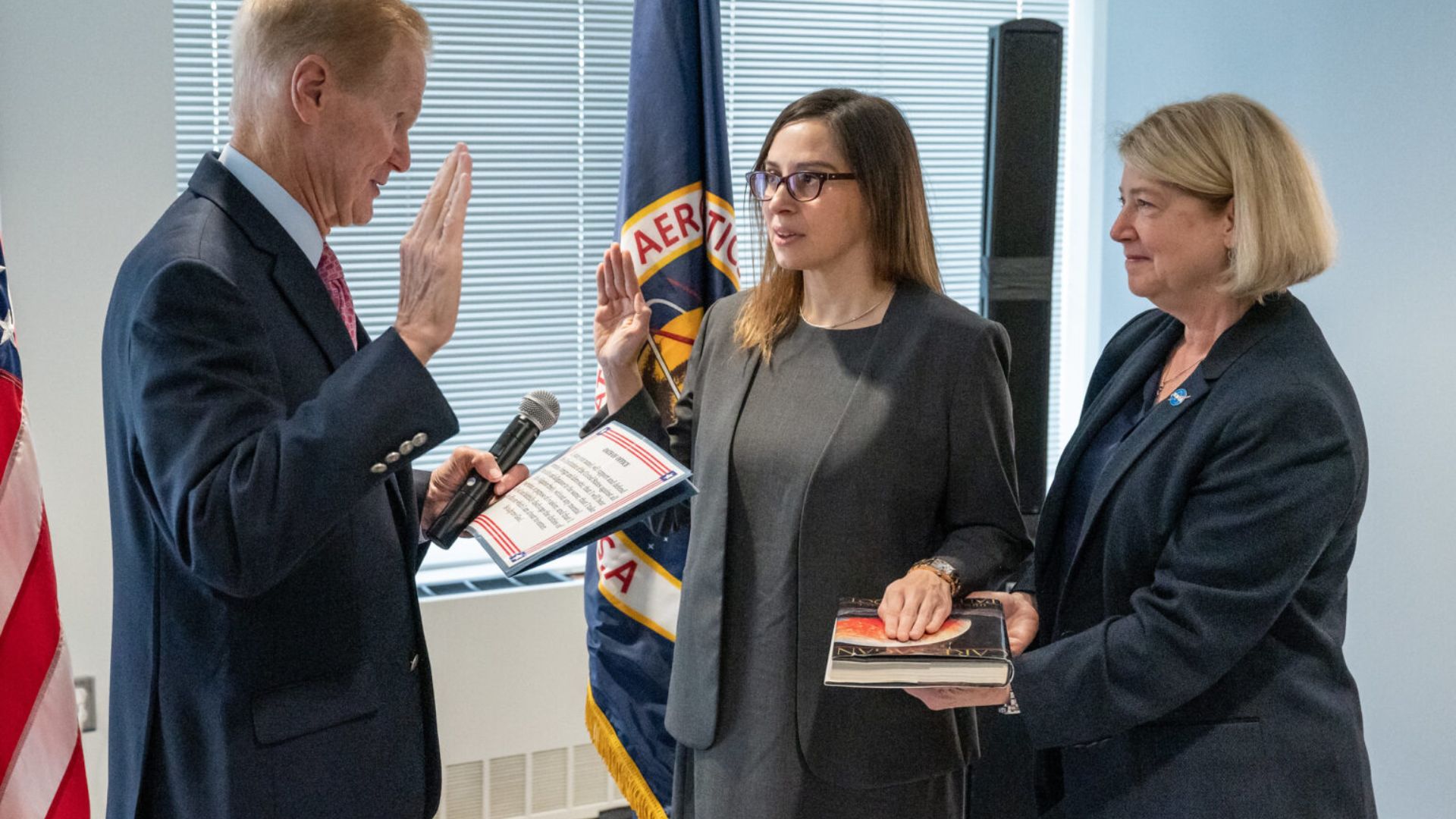 Sotto Trump, la NASA continua a perdere pezzi: lascia anche Makenzie Lystrup