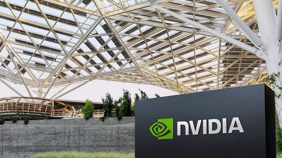 Nvidia supera i 4.000 miliardi di dollari: è la prima azienda della storia
