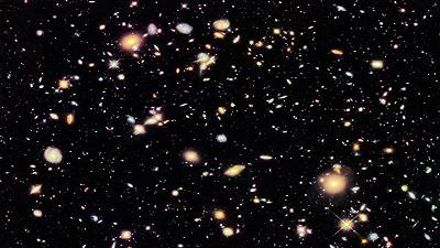 Il telescopio spaziale Webb ha individuato puntini rossi così brillanti da sfidare ogni spiegazione