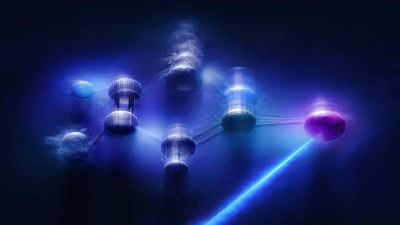danza atomica prima dell'esplosione della molecola