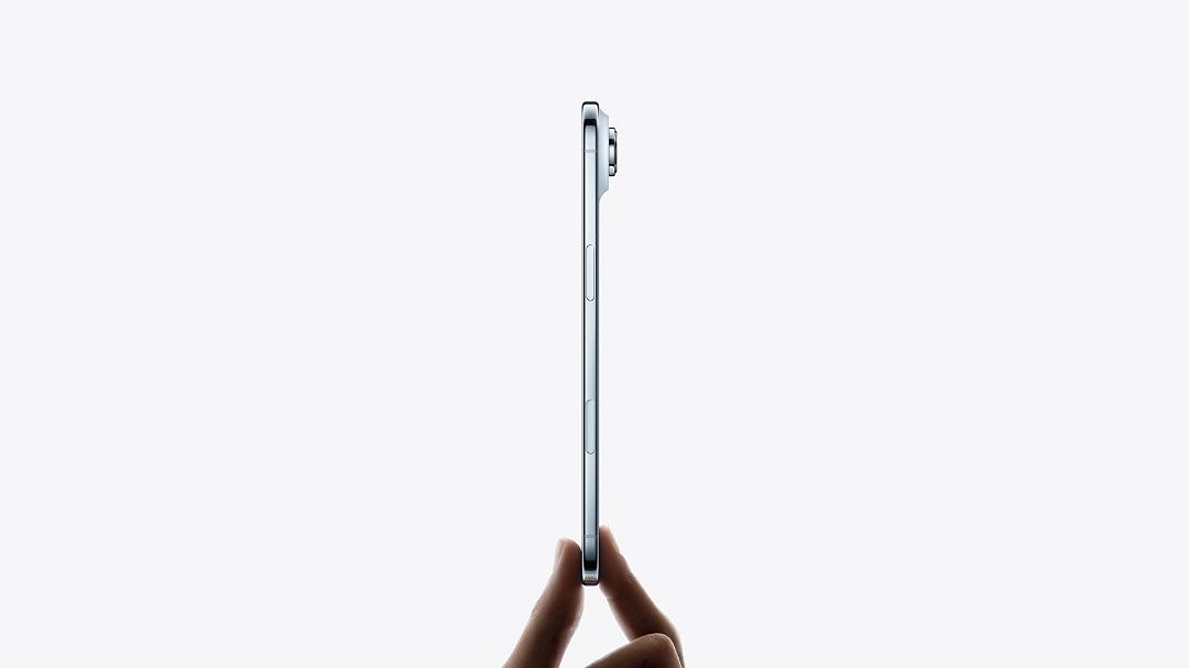 iPhone Air è ufficiale: potente ma sottilissimo | Prezzi e disponibilità per l’Italia