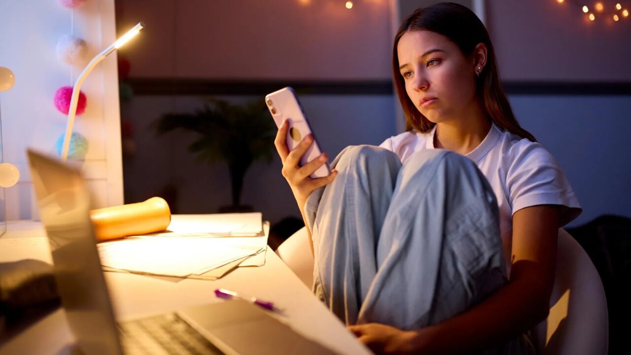 I sensori degli smartphone tracciano comportamenti legati a disturbi mentali: ecco lo studio che sorprende
