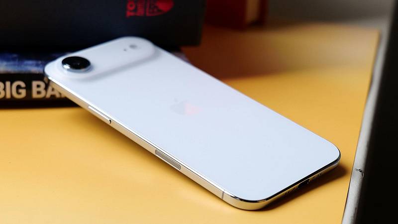 iPhone Air