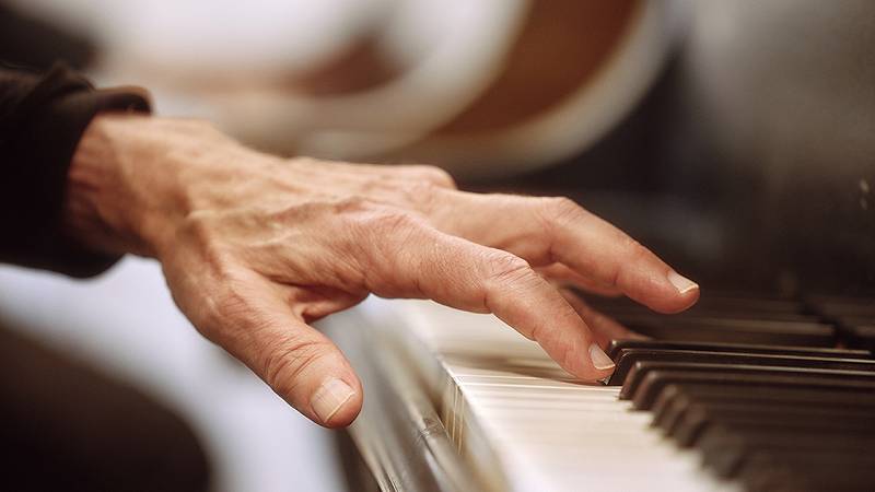 suonare uno strumento può ridurre la percezione del dolore