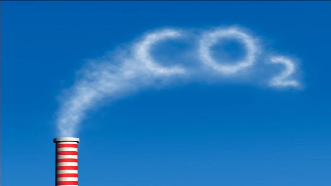 La CO₂ diventa risorsa: uno studio mostra come trasformarla in prodotti utili