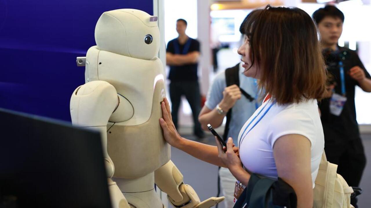 Robot industriali: boom in Cina con oltre 2 milioni di unità installate