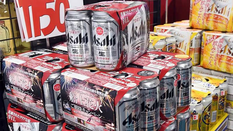 La bitta Asahi rischia di scomparire dai supermercati. Colpa di un brutale attacco informatico.