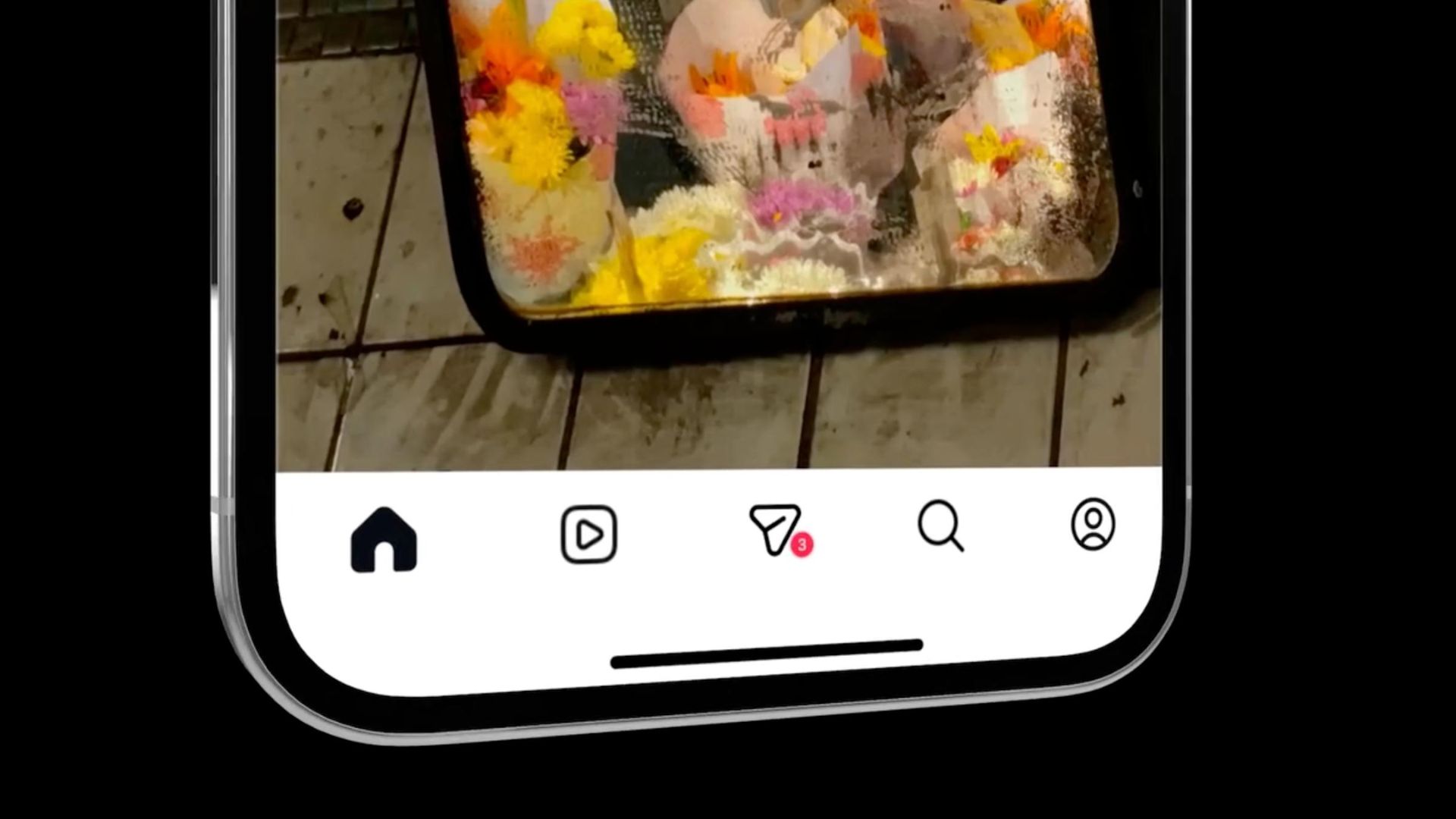 Instagram testa una nuova interfaccia: Reels e DM sempre più centrali