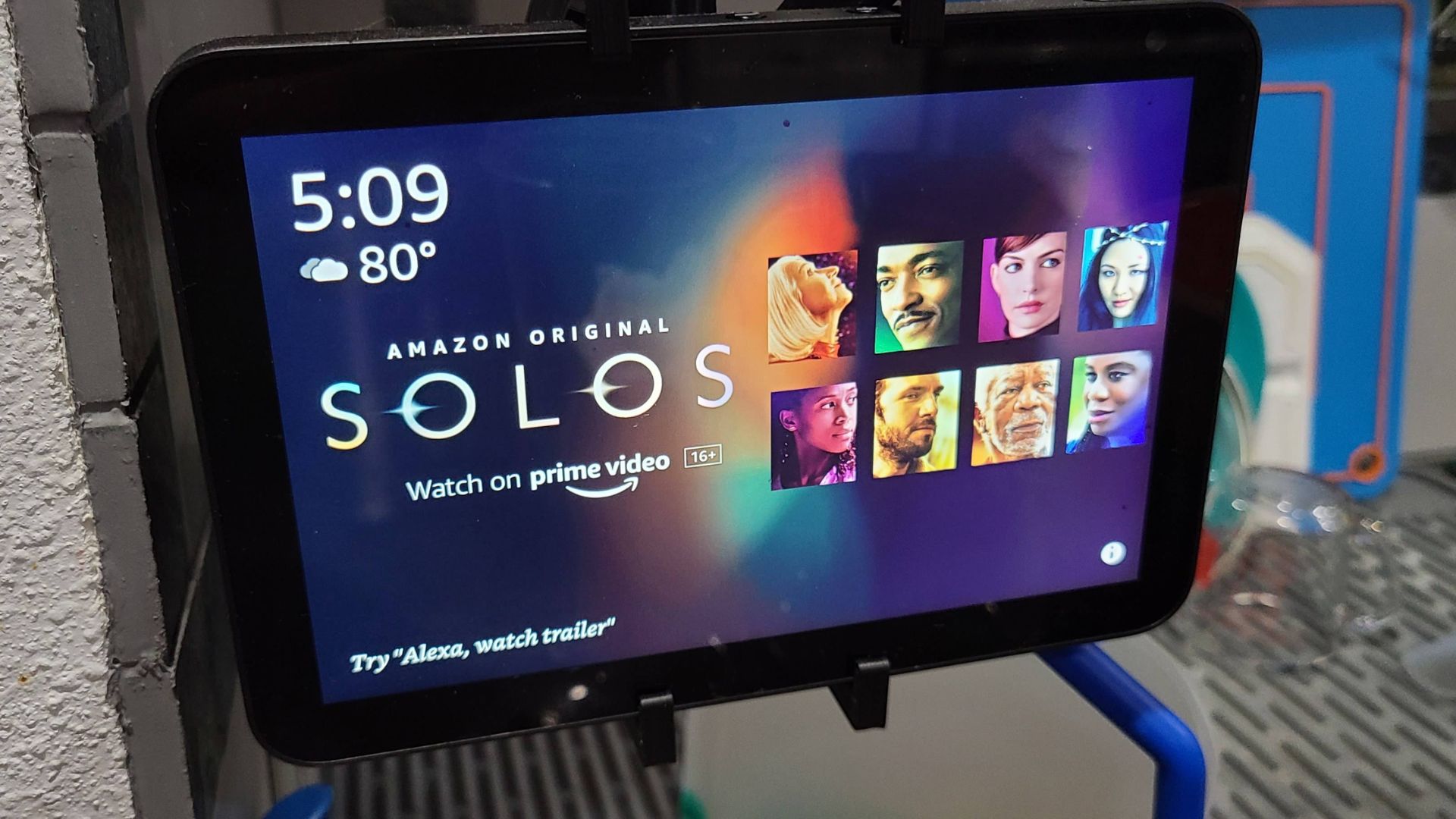 Echo Show, schermi invasi dalla pubblicità: gli utenti sono sul piede di guerra