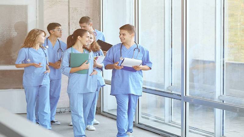 gruppo di studenti di Infermieristica