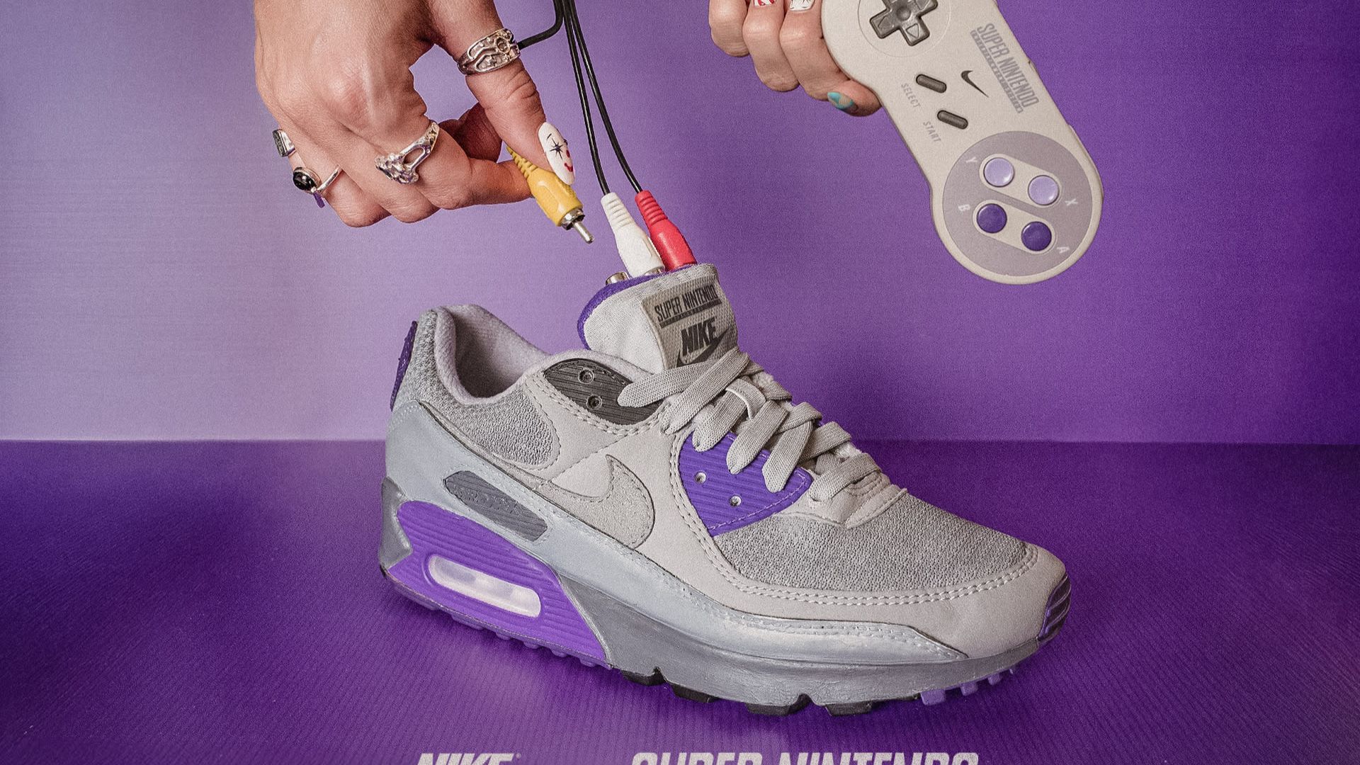 Le Nike diventano una console SNES funzionante: il folle progetto di un designer