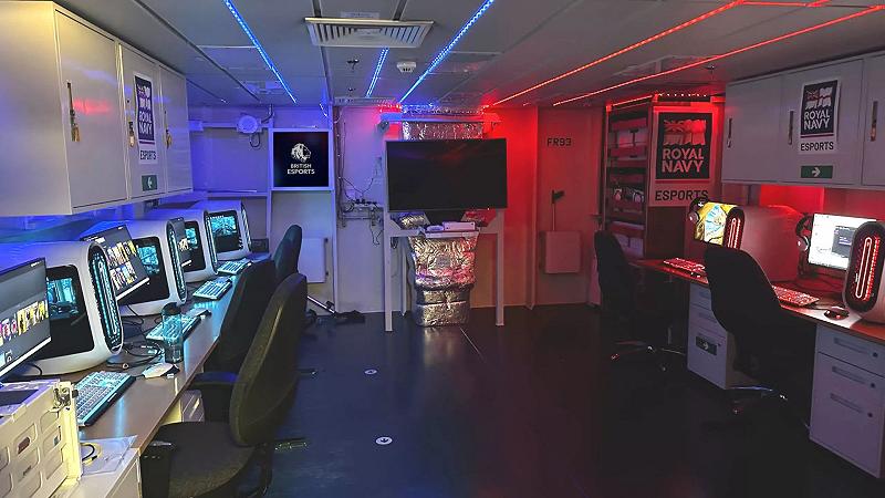 postazione eSport marina militare britannica