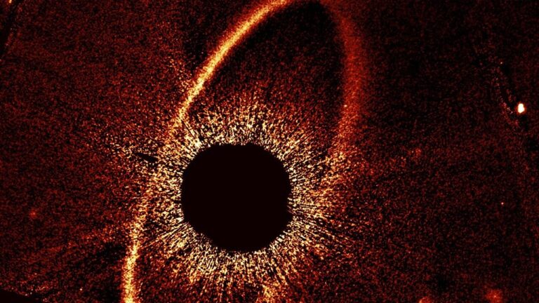 Collisioni cosmiche a 25 anni luce: il telescopio spaziale Hubble scopre un fenomeno inatteso