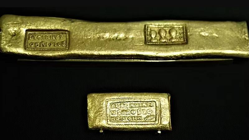 lingotto d'oro romano, risalente a circa il 375 d.C.