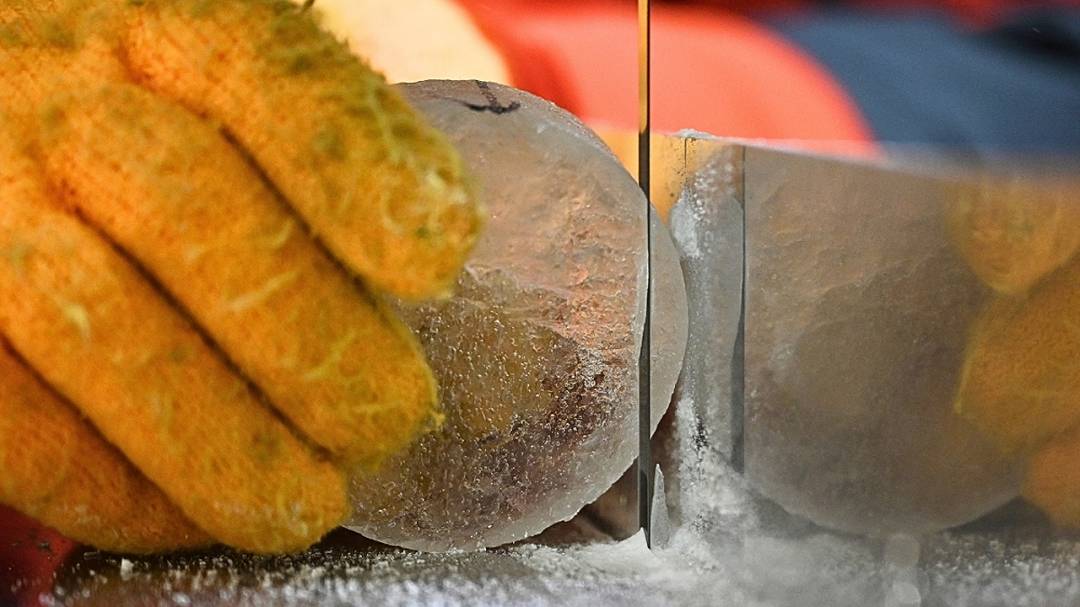 Carota di ghiaccio: il segreto che potrebbe cambiare il destino dei ghiacciai