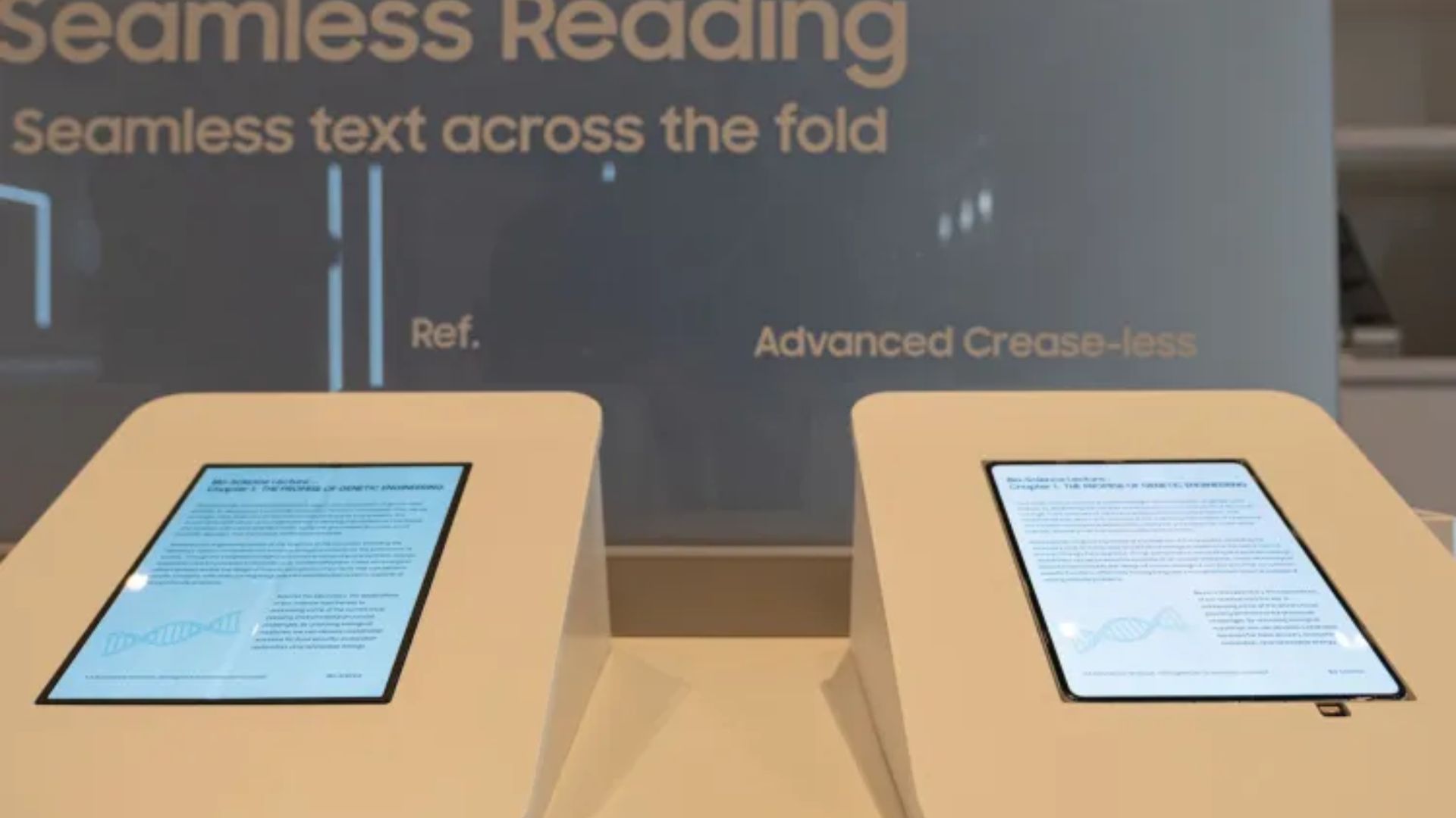 Samsung ha appena svelato il display senza pieghe dell’iPhone Fold?