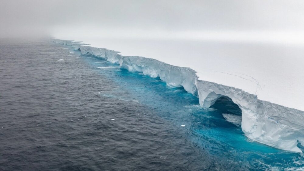 iceberg A-23A in Antartide