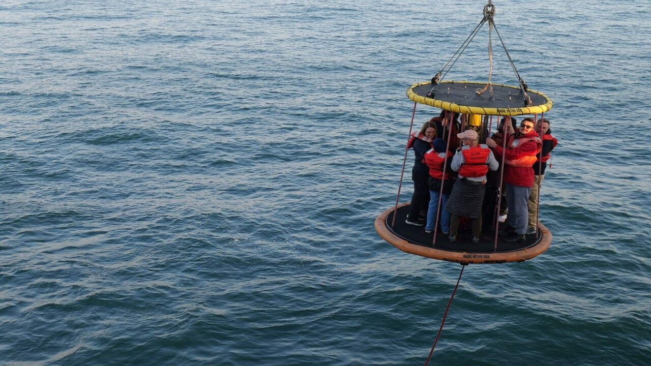 la spedizione 501 dell'International Ocean Discovery Programme ha prelevato campioni di sedimenti dal fondale oceanico al largo della costa del New England