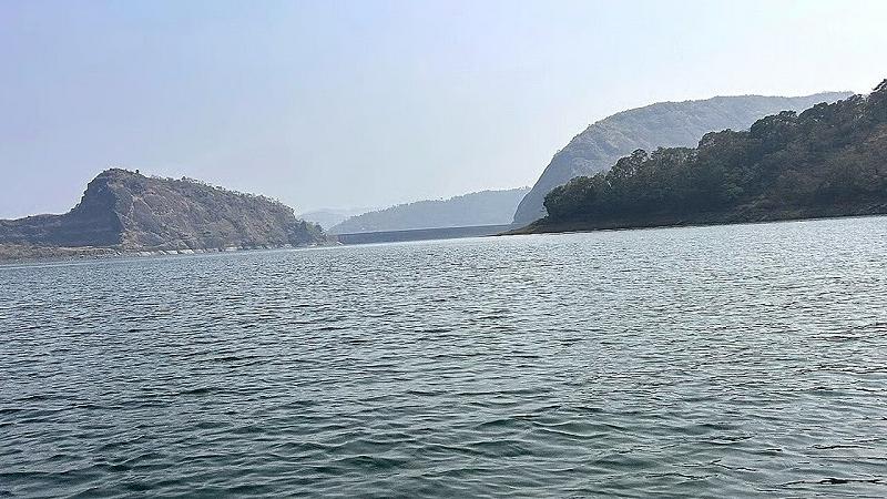 il bacino formato dal progetto idroelettrico di Idukki