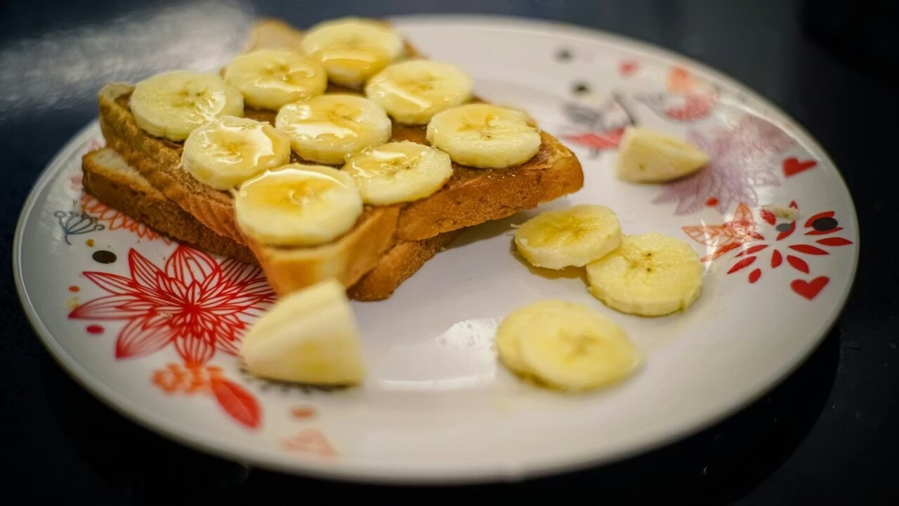 Il miele tra benefici e limiti: la scienza chiarisce per cosa funziona davvero