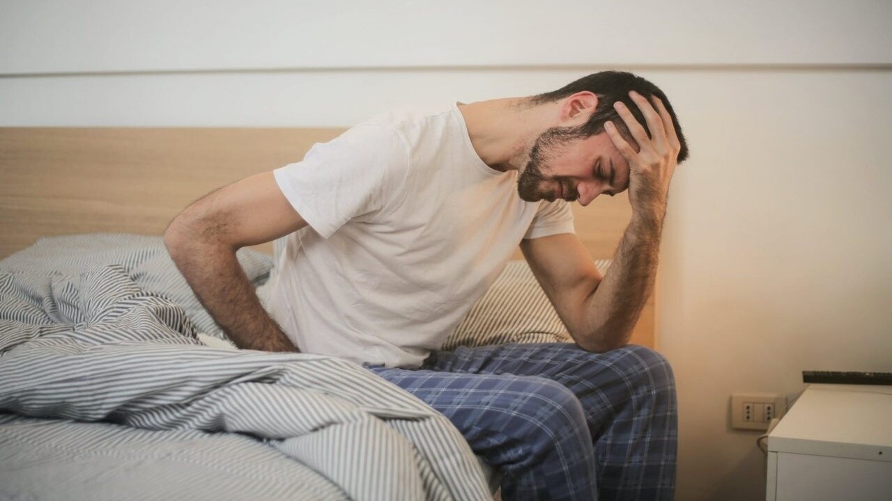 Stanchezza al mattino: il sonno potrebbe essere il primo segnale di un problema nascosto