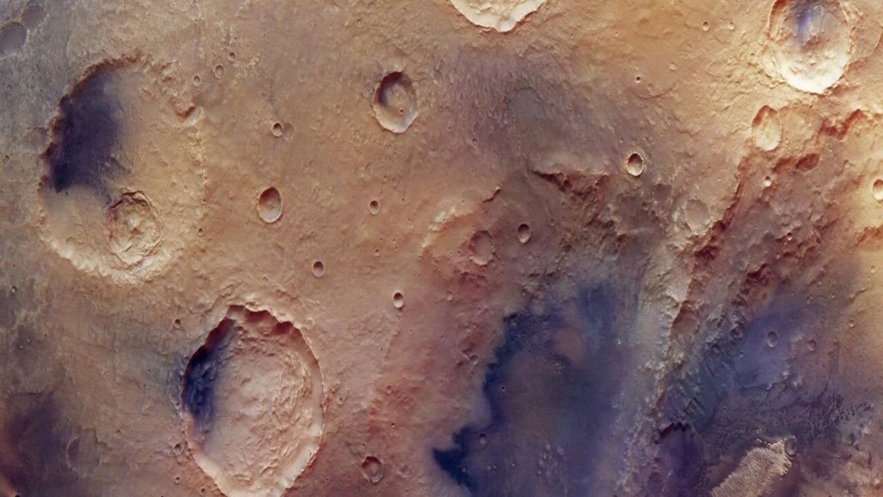 Marte, le immagini dell’ESA raccontano miliardi di anni di impatti